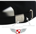 Metalowe zapięcie z logo 303