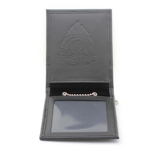 Skórzane etui z łańcuszkiem z wytłoczonym logo PSP