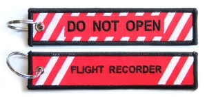 Haftowany brelok FLIGHT RECORDER DO NOT OPEN Rejestrator lotu