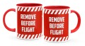 Czerwony kubek Remove Beefore Flight oba