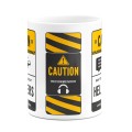 Biały kubek CAUTION HELICOPTERS środek
