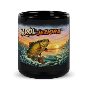 Duży czarny kubek wyskakujący z wody lin KRÓL JEZIORA na tle zachodu słońca