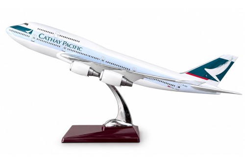 B747 Cathay Pacific widok z boku